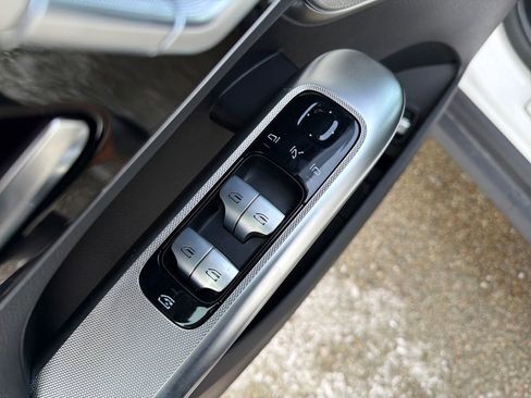 Certified 2025 Mercedes-Benz GLC 350e GLC 350e image 12