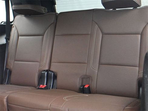 Used 2023 Chevrolet Tahoe High Country image 24