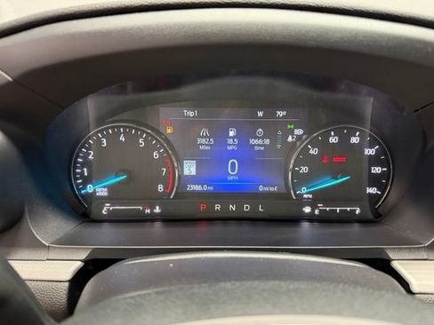Used 2023 Ford Explorer XLT w/ Equipment Group 202A AWD/4WD image 34
