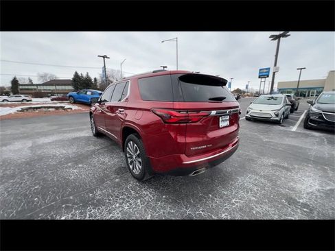 Certified 2023 Chevrolet Traverse Premier w/ LPO, Floor Liner Package image 6