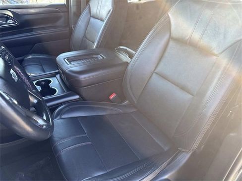 Used 2021 Chevrolet Tahoe RST w/ Luxury Package image 20