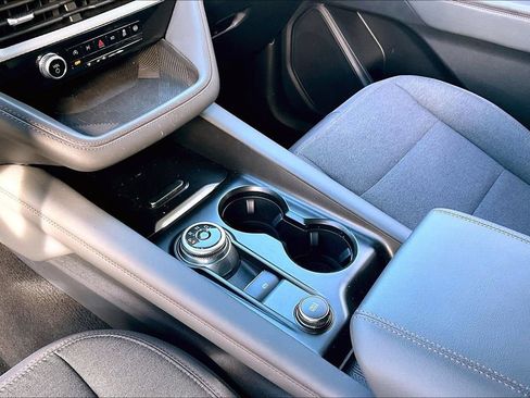 Used 2025 Ford Explorer Active RWD image 14