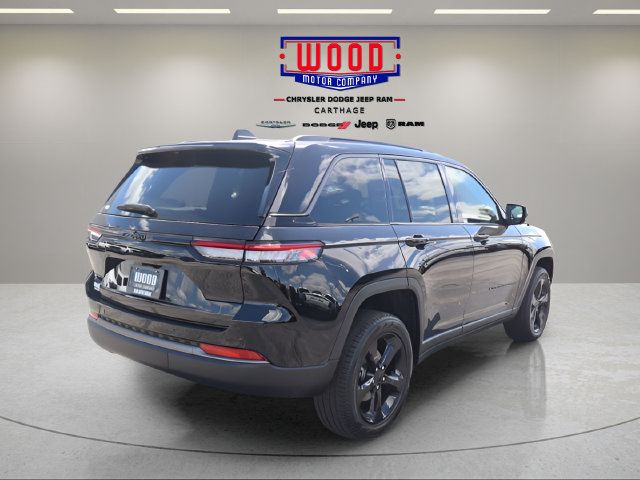New 2026 Jeep Grand Cherokee Limited w/ Limited Altitude Package AWD/4WD image 3