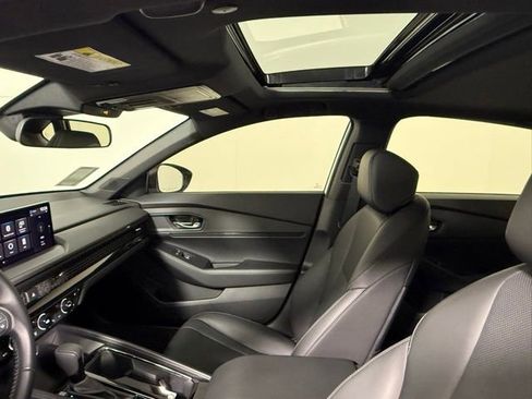 Used 2024 Honda Accord Sport image 31