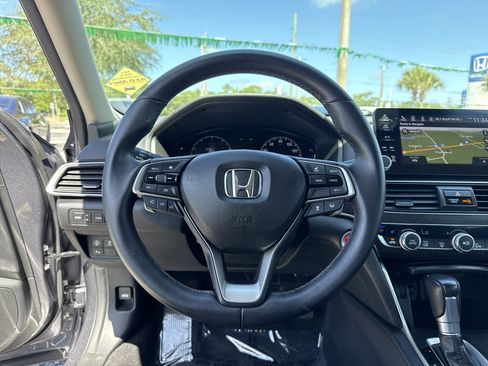 Certified 2018 Honda Accord Touring image 37