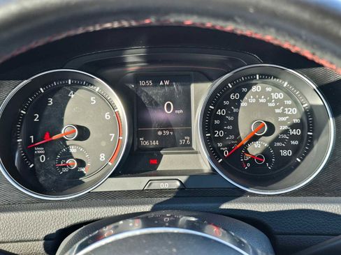 Used 2016 Volkswagen GTI SE image 26