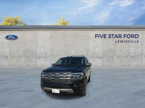 Used 2023 Ford Expedition Platinum AWD/4WD image 3