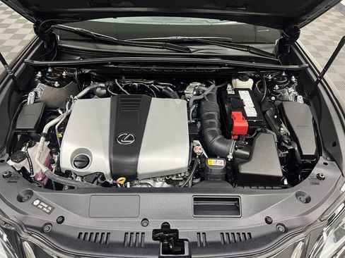 Certified 2024 Lexus ES 350 w/ Premium Package image 24
