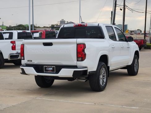 Used 2025 Chevrolet Colorado LT RWD image 13