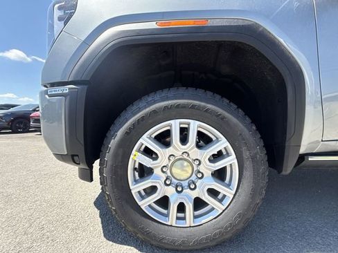 New 2026 GMC Sierra 2500 Denali Ultimate AWD/4WD image 10