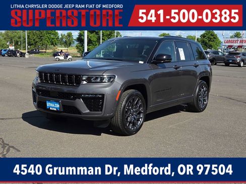 New 2026 Jeep Grand Cherokee Summit AWD/4WD image 1