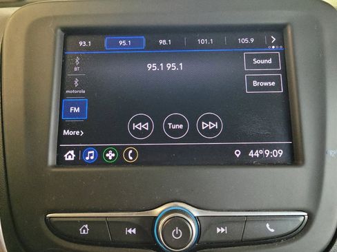 Used 2020 Chevrolet Equinox LS AWD/4WD image 25