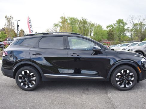Used 2023 Kia Sportage X-Line AWD/4WD image 2