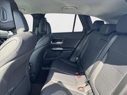 New 2025 Mercedes-Benz GLC 350e GLC 350e image 19