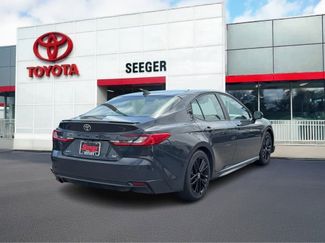 Used 2025 Toyota Camry SE video 3