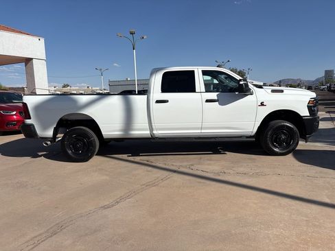 New 2025 RAM 2500 Tradesman AWD/4WD image 4