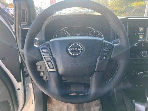 New 2026 Nissan Frontier SV w/ SV Convenience Package AWD/4WD image 15