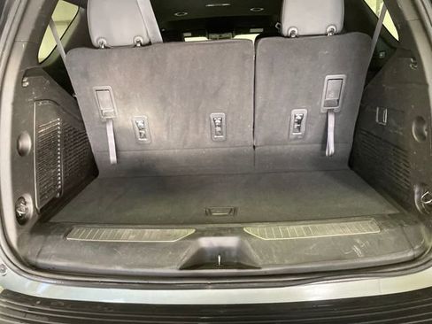 Used 2024 Chevrolet Tahoe Z71 image 25