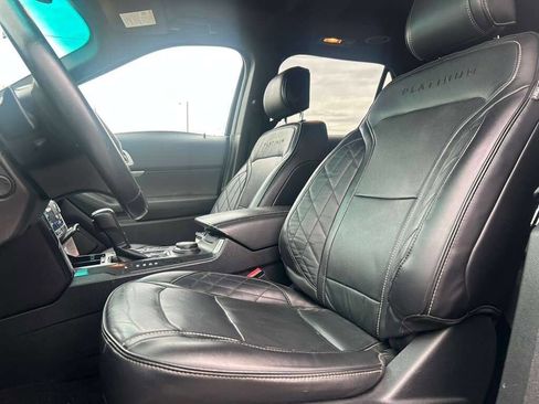 Used 2016 Ford Explorer Platinum image 11