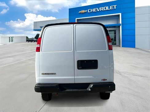 New 2025 Chevrolet Express 2500 w/ Driver Convenience Package image 6
