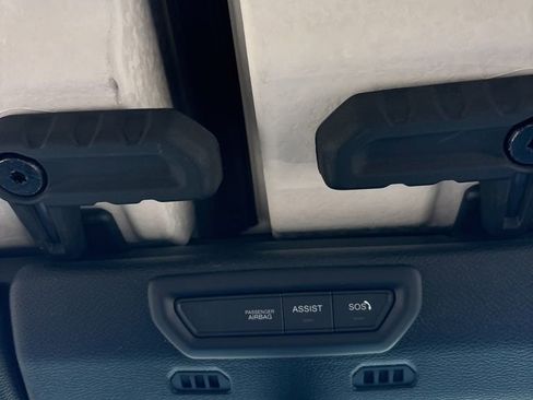 Used 2022 Jeep Wrangler Unlimited Sport image 59