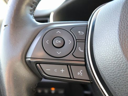 Used 2022 Toyota RAV4 Limited image 27