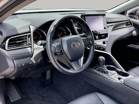 Used 2023 Toyota Camry XSE FWD image 17