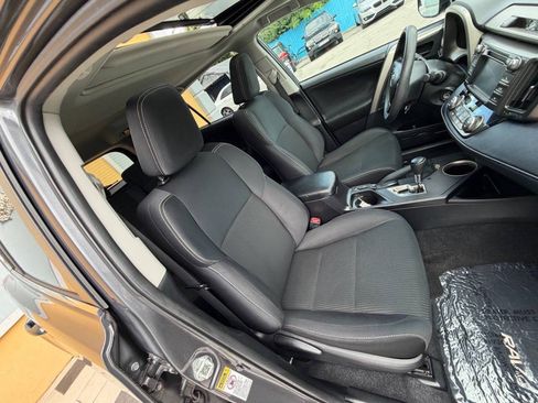 Used 2013 Toyota RAV4 XLE AWD/4WD image 16