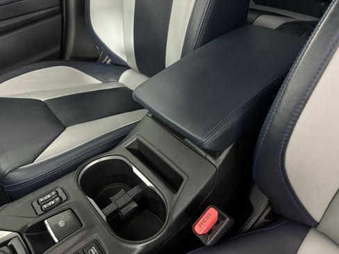 Used 2020 Subaru Crosstrek Hybrid image 15