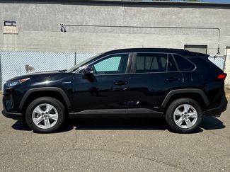 Used 2021 Toyota RAV4 LE AWD/4WD video 2