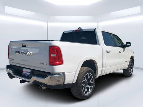 Used 2025 RAM 1500 Laramie AWD/4WD image 3