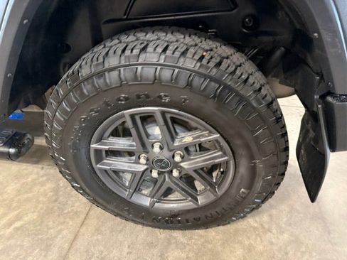 Used 2024 Jeep Wrangler Unlimited Sport AWD/4WD image 34