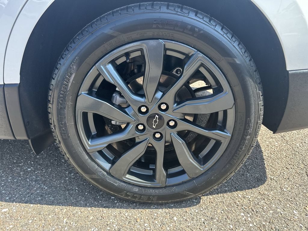 Used 2023 Chevrolet Equinox RS w/ RS Leather Package FWD image 34