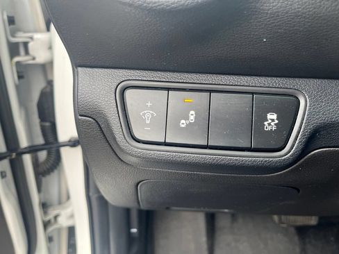 Used 2023 Kia Forte LXS w/ LXS Technology Package FWD image 11