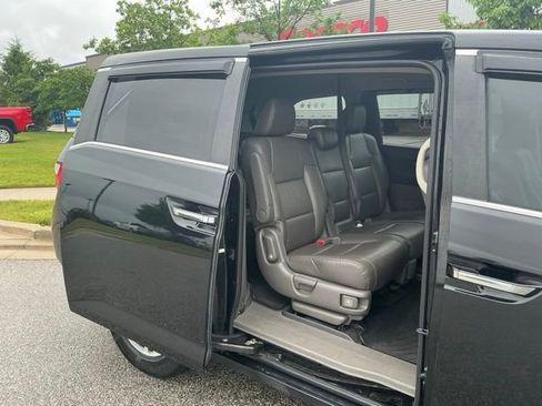 Used 2013 Honda Odyssey EX-L image 17