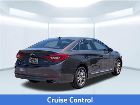 Used 2017 Hyundai Sonata SE FWD image 7