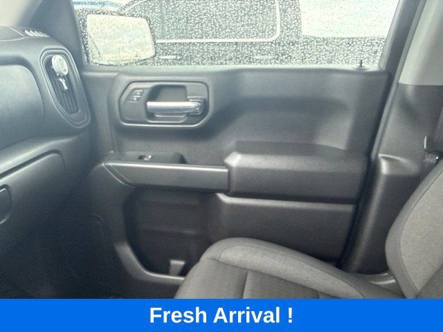 Used 2025 Chevrolet Silverado 1500 Custom RWD image 10