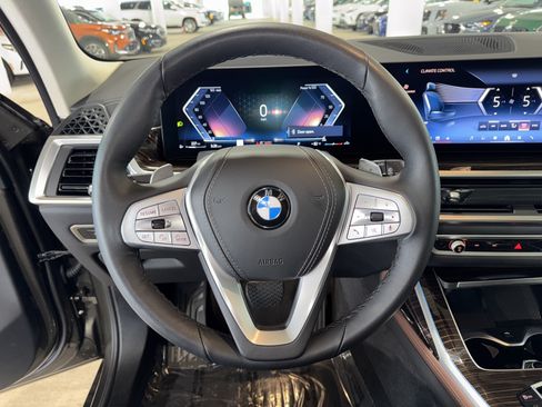 Used 2026 BMW X7 xDrive40i AWD/4WD image 22