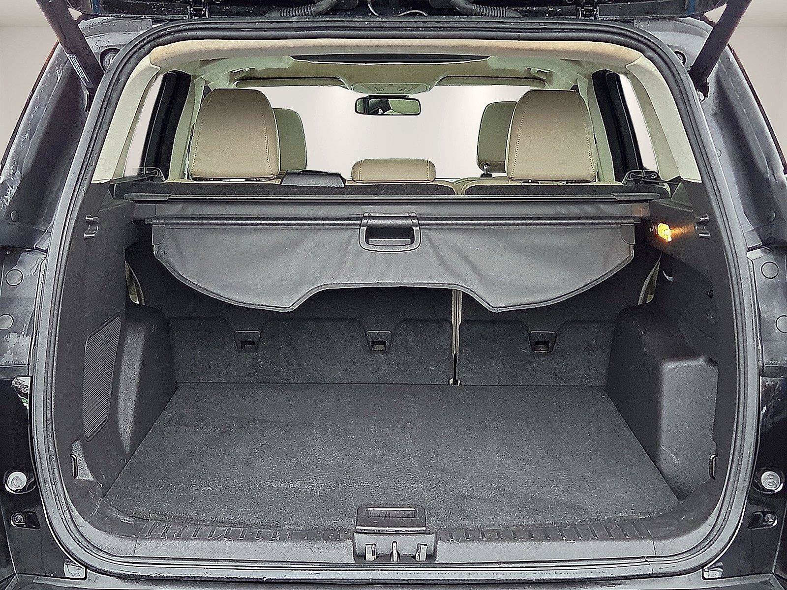Used 2019 Ford Escape Titanium FWD image 10