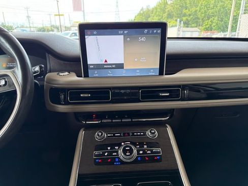 Used 2021 Lincoln Aviator Reserve w/ Equipment Group 201A AWD/4WD image 16