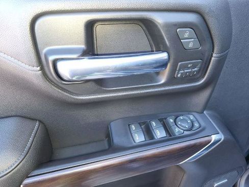 Used 2019 GMC Sierra 1500 SLT image 30