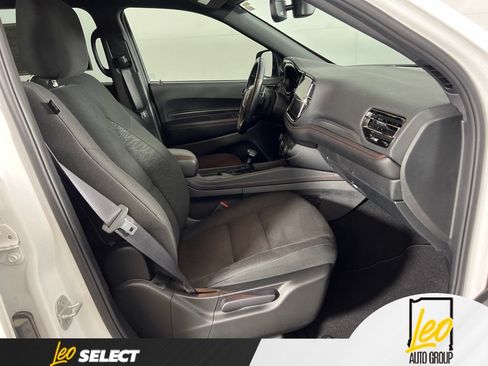 Used 2025 Dodge Durango GT w/ Blacktop Package AWD/4WD image 14