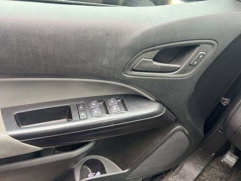 Used 2022 Chevrolet Colorado W/T w/ WT Convenience Package image 9