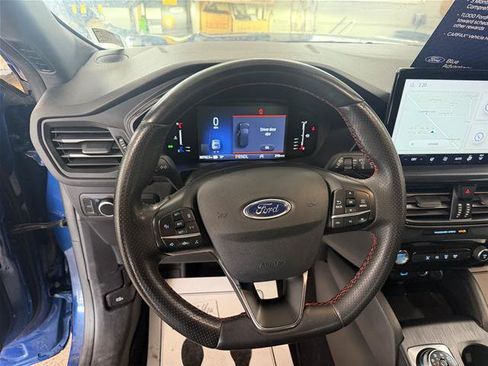 Certified 2023 Ford Escape ST-Line w/ Tech Pack #1 AWD/4WD image 31