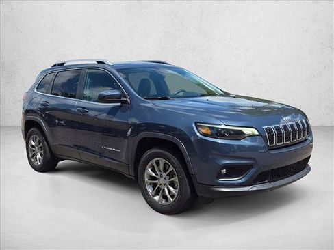 Used 2021 Jeep Cherokee Latitude Lux w/ Sun & Sound Group AWD/4WD image 3