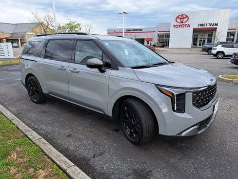 Used 2026 Kia Carnival SX Prestige image 5