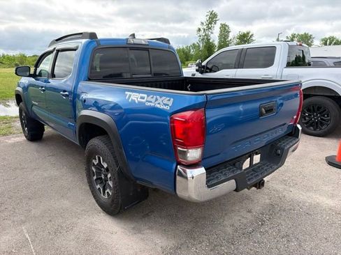 Used 2016 Toyota Tacoma TRD Off-Road w/ Towing Package AWD/4WD image 9