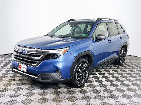 Certified 2025 Subaru Forester Limited w/ Protection Package image 3