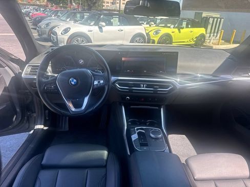 Used 2023 BMW 330i Sedan w/ Premium Package RWD image 18