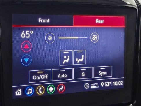 Used 2021 Chevrolet Traverse LT FWD image 43